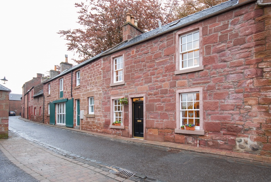 #4 12 Kirk Wynd, Kirriemuir, Angus - McEwan Fraser Legal